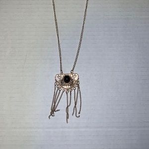 gold pendant necklace